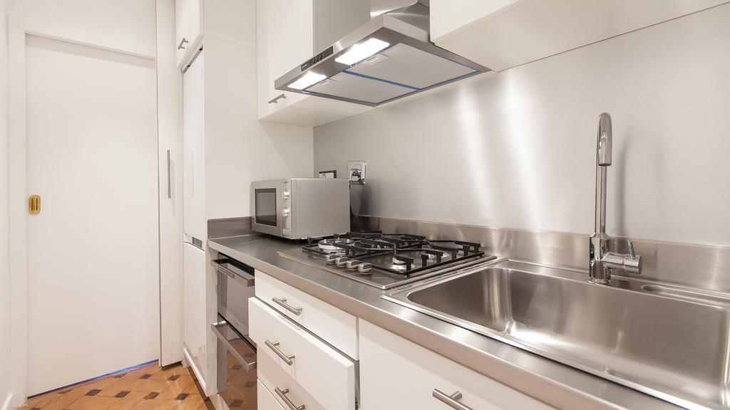 Rental In Rome - Scala Suite Экстерьер фото